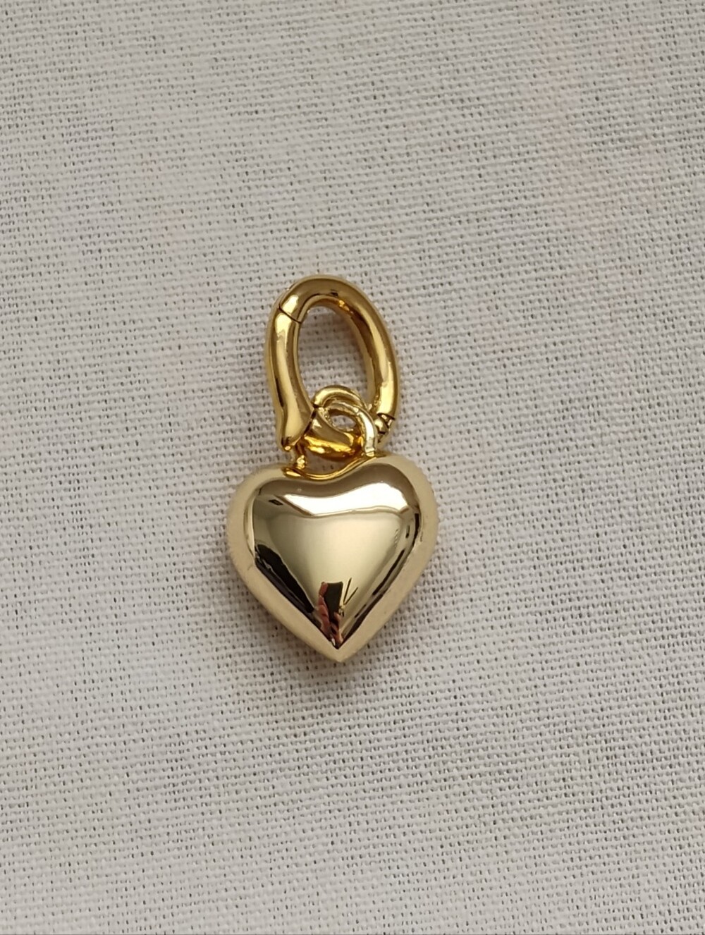Roxanne Assoulin The Itsy Bitsy Puffy Heart Charm
